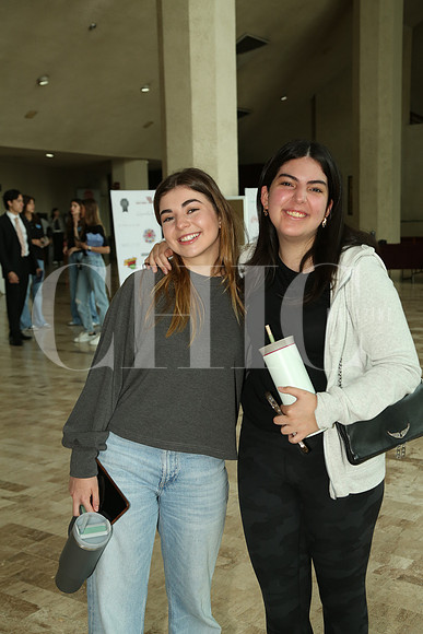 Eugenia Wolberg e Isabela González 0