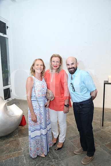 Vicky Benavides, Mari Elena Bolson y Marcelo Elizondo 1