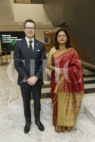 Miguel Ángel Pérez y Abida Islam (3)