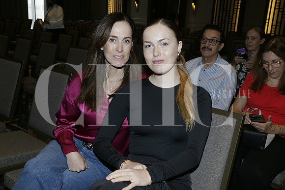 Annie Garza de Treviño y Ana Treviño