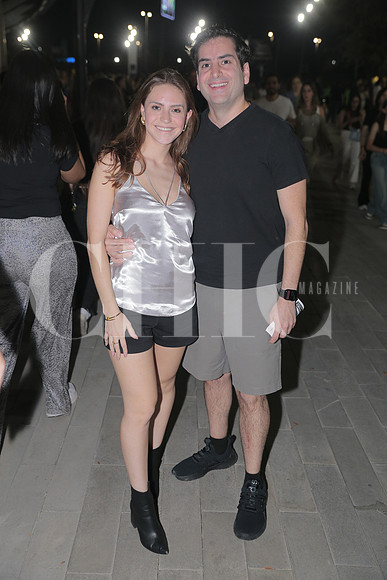 Paola Gonzalez y Steven Manlllo 2