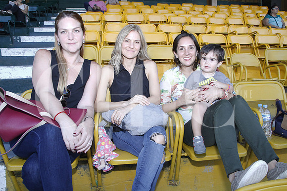 Jennifer Lowry, Dany Flores, Gaby Cantú y Álvaro García