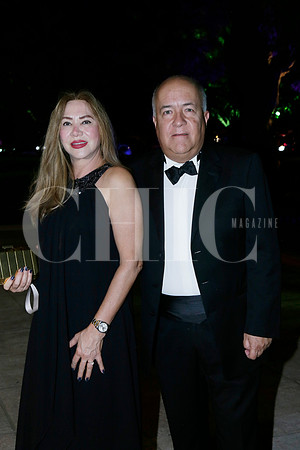 Patty de Enriquez y Raymundo Enriquez