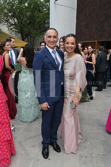 Ricardo González y Claudia Martínez 0