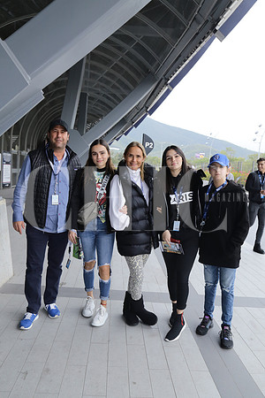 Antonio González, Carolina NAva, Lilian Lópéz, Paulina Nava e Iker González