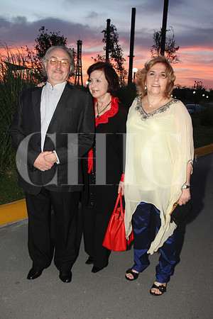 Humberto Guzmán, Rebeca Margáin y Cristina Margáin