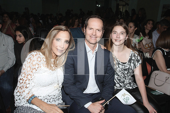 Adriana Flores de Cordobes, Andrés Cordobes y Andrea Cordobes