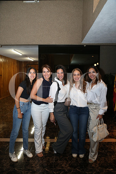 Sofia Garza, Lily Garza, Cecila Villarreal, Gaby Sandoval y Nancy Morales