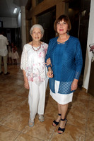 Maru de Vignau y Aurora Vignau de Zambrano