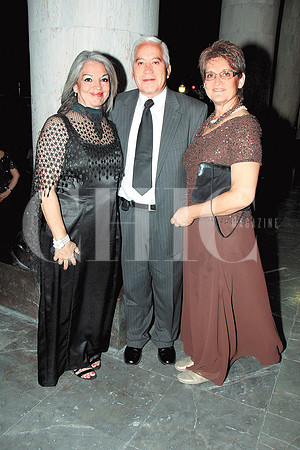 Ana María Ayala de Treviño, Alfredo Treviño y Silvia Ayala de Vieira