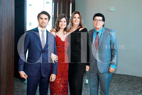 Diego Barrera, Andrea Garza, Carmen Padilla de Garza y Roberto Garza