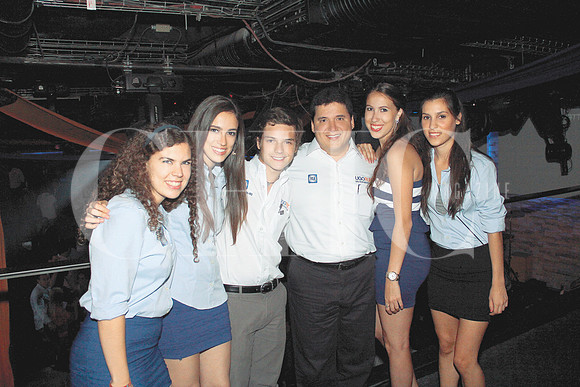 María José Martínez, Karla Ibarra, Patricio Rivera, Ugo Ruiz, Katya Ibarra y Pilar Del Bosque