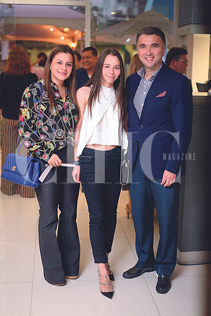 Lucy Salazar de Oropeza, Pau Oropeza y Manuel Oropeza