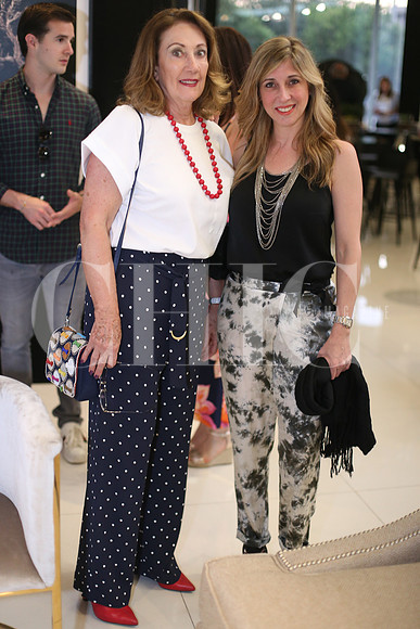 Magdalena Padilla y Catalina Savignon