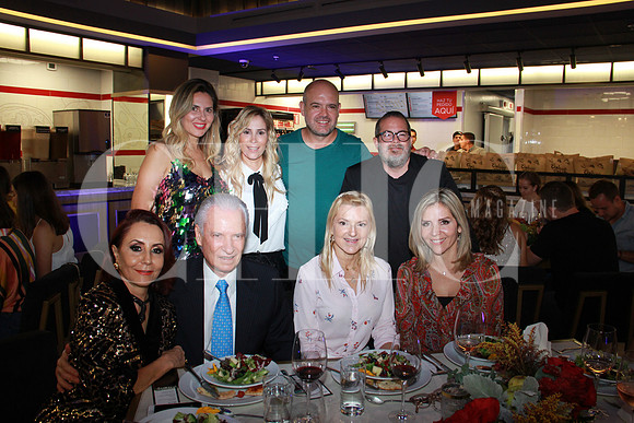 Cruz Maria Cantu, Balbina Maiz de Senties, Alfredo Villanueva, Alberto Senties, Amalia Lozano de Maiz, Javier Maiz, Georgina Medina y Lupita Galarza