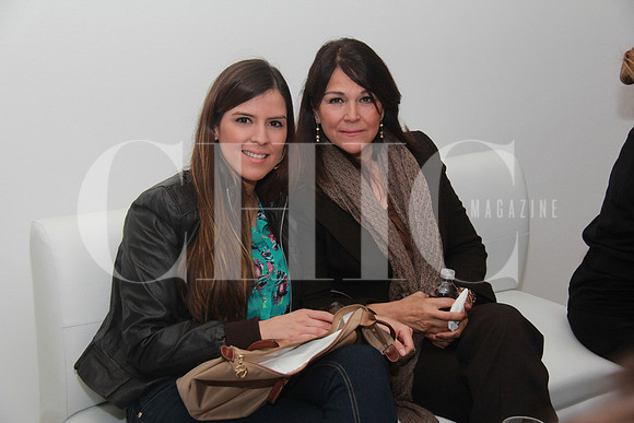 Mariana Saldaña y Gloria Chavarría
