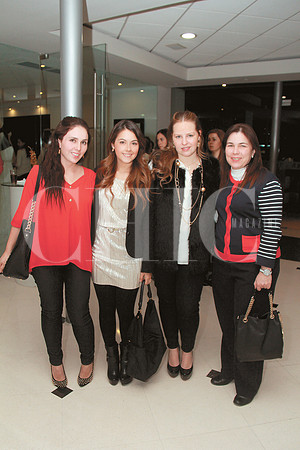 Gabriela Padilla, Cordelia Belden, Cristina De la Garza y Gabriela Reiter de Padilla