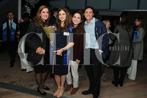 Monica, Isabela, Sofia y Adrian