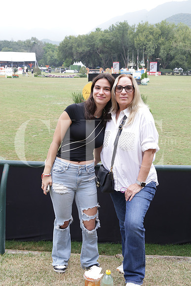 Noa Schkolnik y Katia Schkolnik