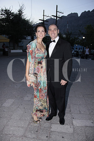 Sofía Izaguirre de García y Horacio García