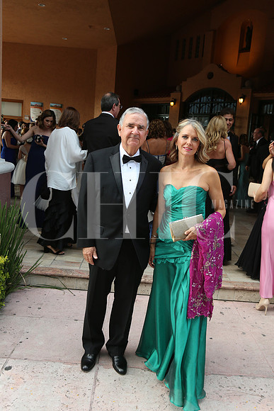 Jorge Lozano y Kristel Einkerlin de Lozano
