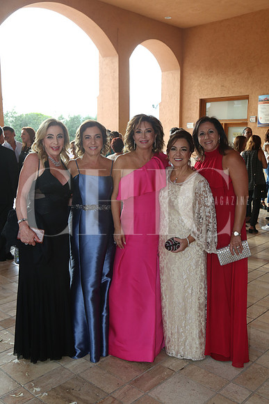Gilda Canavati, Cristina Canavati, Norma Nasta de Toussaint, Isabel Canavati y Claudia Canavati