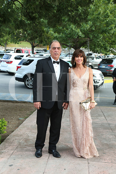 Ricardo Martinez y Thalis Hauser de Martinez