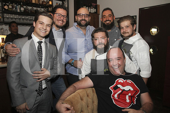 Patricio Rivera Rio, Pablo Mata, Ludovic Anacleto, Jorge Guadiana, Rodrigo Rivera Rio, Daniel Rivera Rio y Daniel Santillanes