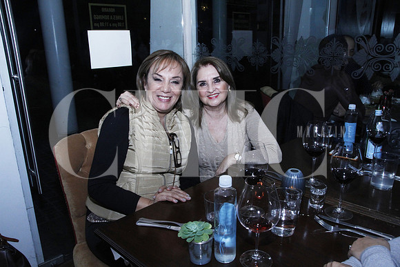 Mayela Garza y Margarita Garza de Guadiana