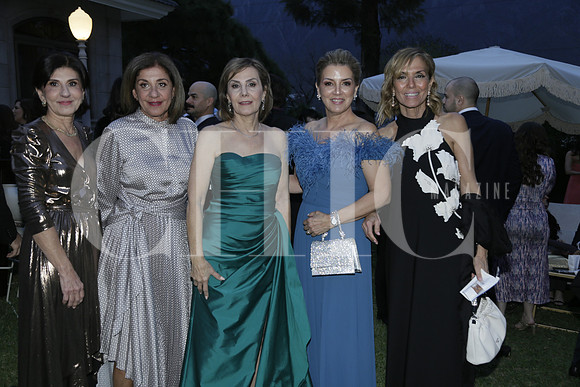 Virlette Nader, Noel Nader, (mamá del novio) Juanita Karam, Lupita González y Mary Velazco