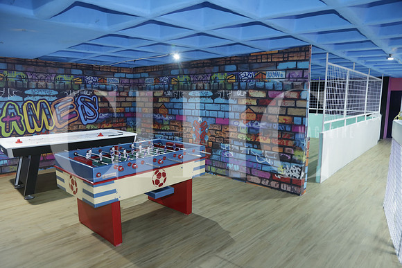 Aspectos de interiores y areas de Rock n Play (12)
