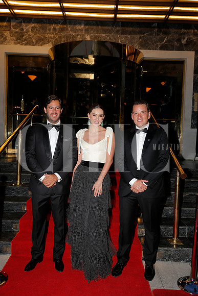 Victor Setien, Jacqueline Bracamontes y Alberto Martínez (24)