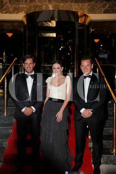Victor Setien, Jacqueline Bracamontes y Alberto Martínez (27)
