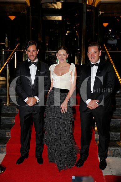 Victor Setien, Jacqueline Bracamontes y Alberto Martínez (17)
