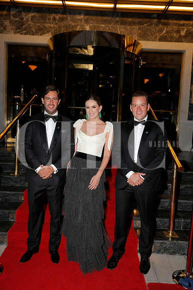 Victor Setien, Jacqueline Bracamontes y Alberto Martínez (20)