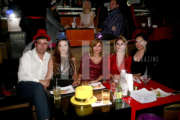 Erik Besta, Michelle Saldivar, Graciela Muñoz, Grace Mondragon y Tania Gomez