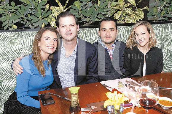 Carolina Félix, Rogelio Fernández, Mauricio Muñoz y Marifer Félix