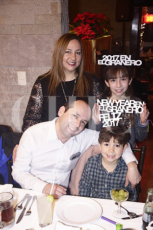 Jenny de la Fuente, alejandro Garcia, Pamela Garcia y Samuel Garcia (4)
