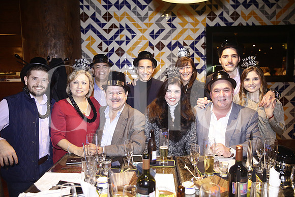 Mary Casas, Antonio Casas, Eloy Segovia, Patricio Segovia, Celina de Cavazos, Roel Cavazos, Roel Cavazos, Valeria Casas y Patricia Segovia (7)