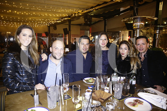 Lissette Trevi§o de Martinez, Ernesto Martinez, Mariano Gonzalez, Sofia ValdÇs, Rodrigo Gracia y Lorena Gomez (5)