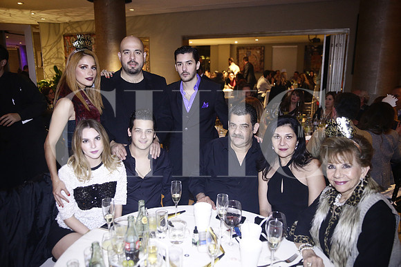 Pamela Manzur de Gonzalez, Mawy Gonzalez, Mariel Iba§ez, Jaime Manzur, Diego Manzur, Jaime Manzur, Ana de la Garza de Manzur y Evelia Guajardo de Manzur (3)