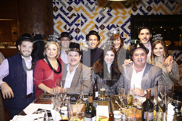 Mary Casas, Antonio Casas, Eloy Segovia, Patricio Segovia, Celina de Cavazos, Roel Cavazos, Roel Cavazos, Valeria Casas y Patricia Segovia (4)