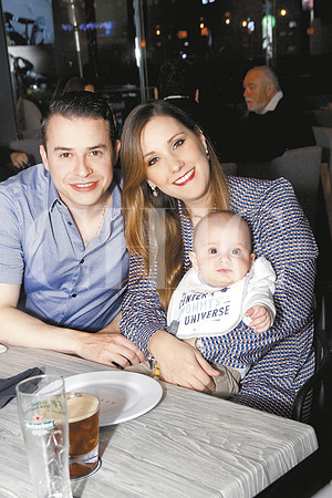 Gerardo Guerra, Daniela González de Guerra y Gerardo Guerra