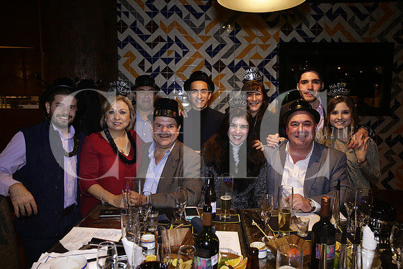 Mary Casas, Antonio Casas, Eloy Segovia, Patricio Segovia, Celina de Cavazos, Roel Cavazos, Roel Cavazos, Valeria Casas y Patricia Segovia (2)