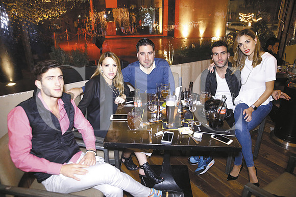 David Garza, María Isabel Garza, Tavo Santibáñez, Roberto Garza y Lucía González