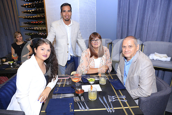 Daniela Sandoval, Christian Vazquez, Imelda Tello y Martin Sandoval (2)