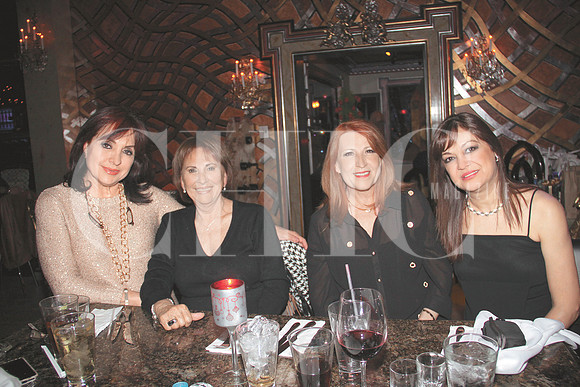 Lilian Kriska, Carolina Cano, Beatriz Zepeda y Deyanira Vallejo