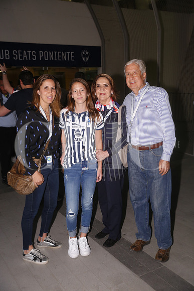 Maca Ramírez de Paez, Maria Paez, Maca Margain de Ramírez y David Noel Ramírez (3)
