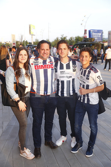 Marijose Villagomez, Eduardo Villagomez, Lalo Villagomez y Emilio Villagomez (1)