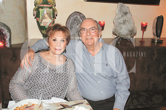 Rosalinda Montemayor de Garza y Josué Garza